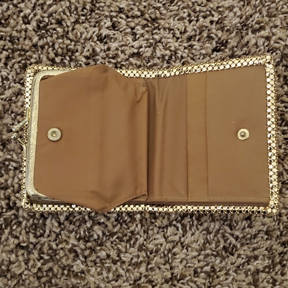 Vintage Gold Mesh Wallat with Coin purse - Picture 3 of 5